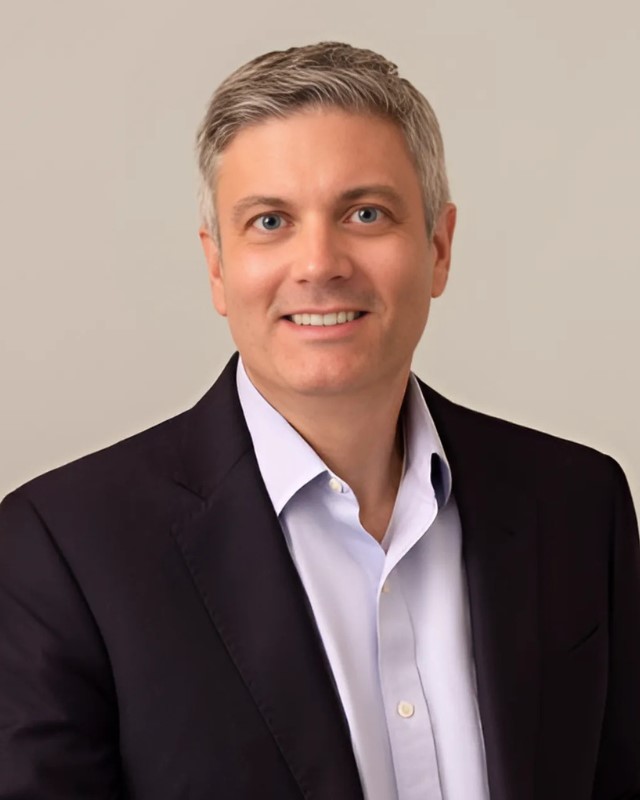 Photo of David Beckel, Head of Investor Relations and CFO, Digital and IT Services, Rivel